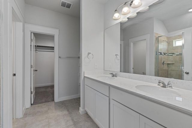 4044 Legend MDWS, New Braunfels, TX 78130