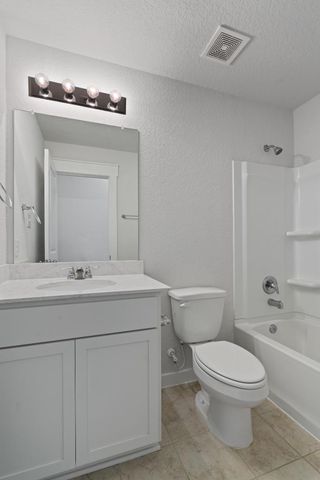 4044 Legend MDWS, New Braunfels, TX 78130
