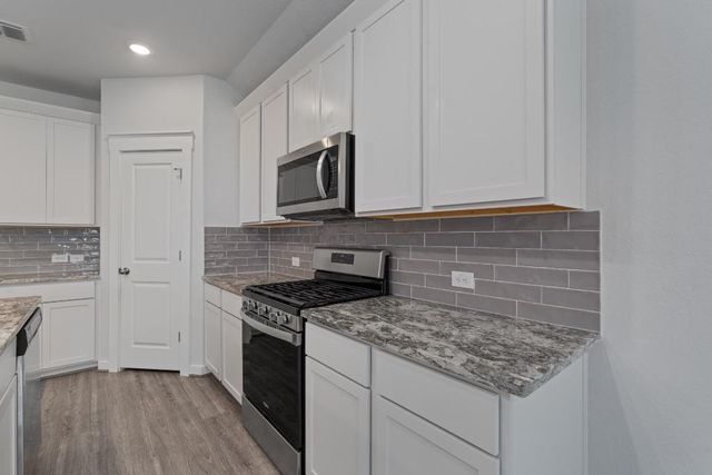 4044 Legend MDWS, New Braunfels, TX 78130