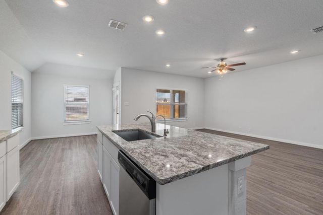 4044 Legend MDWS, New Braunfels, TX 78130