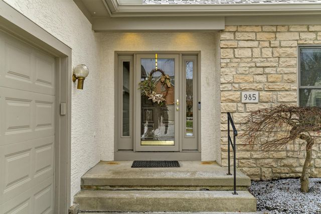 985 Linworth Village Drive, Columbus, OH 43235