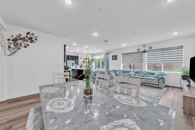 4443 Cash Dr, Folsom, CA 95630