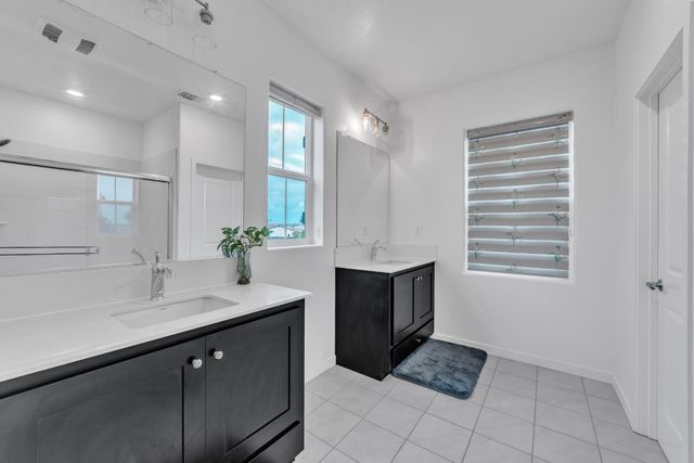 4443 Cash Dr, Folsom, CA 95630