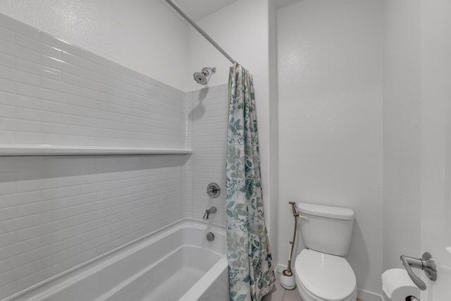 4443 Cash Dr, Folsom, CA 95630