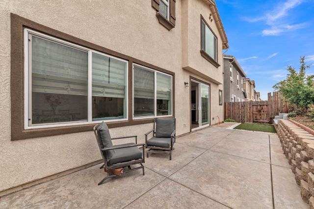 4443 Cash Dr, Folsom, CA 95630