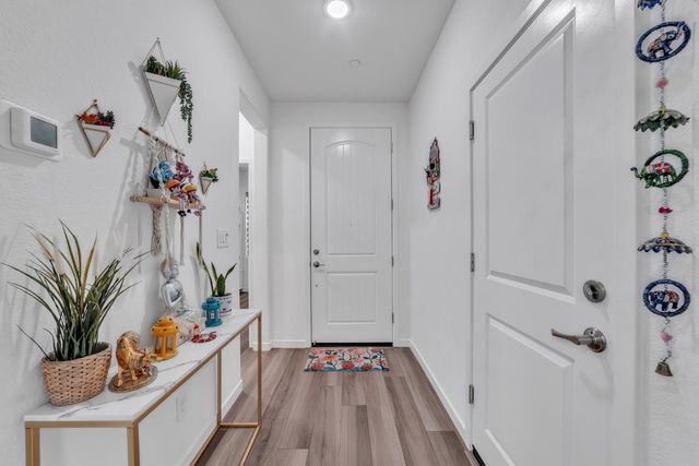 4443 Cash Dr, Folsom, CA 95630