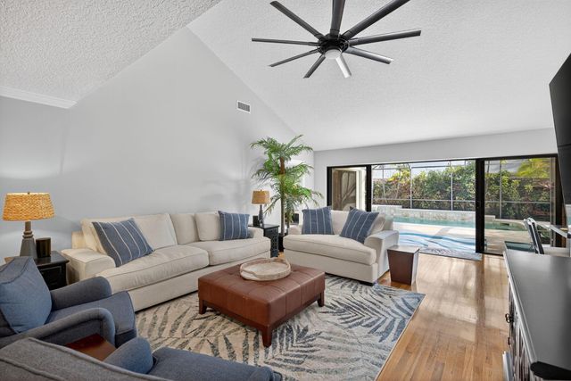 121 Landward Drive, Jupiter, FL 33477