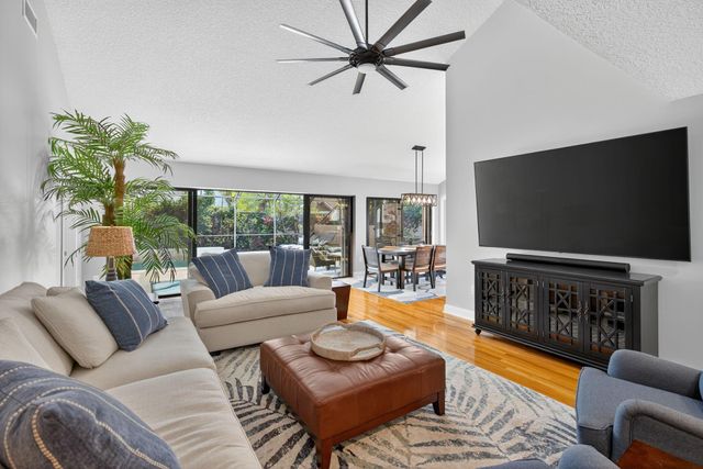 121 Landward Drive, Jupiter, FL 33477