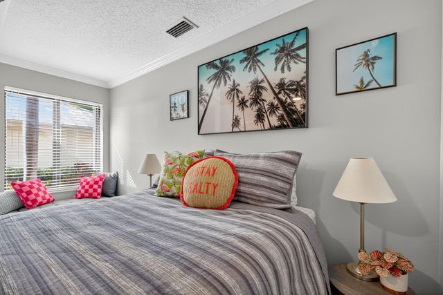 121 Landward Drive, Jupiter, FL 33477