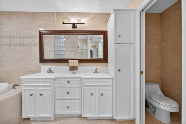 121 Landward Drive, Jupiter, FL 33477