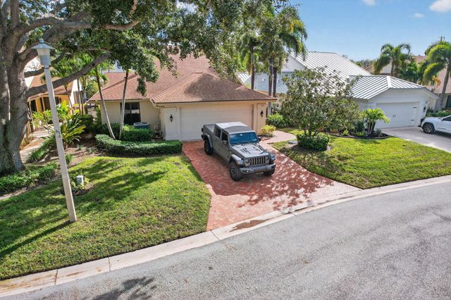 121 Landward Drive, Jupiter, FL 33477