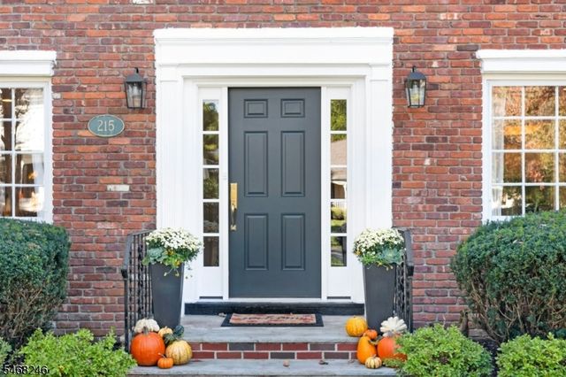 215 Longwood Ave., Chatham Twp., NJ 07928