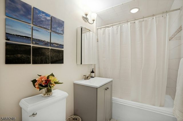 215 Longwood Ave., Chatham Twp., NJ 07928