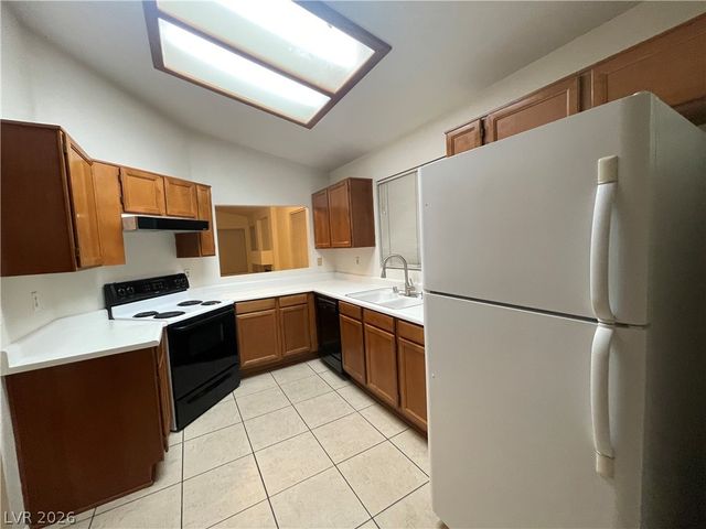 2826 SECRET CANYON Road, Henderson, NV 89074