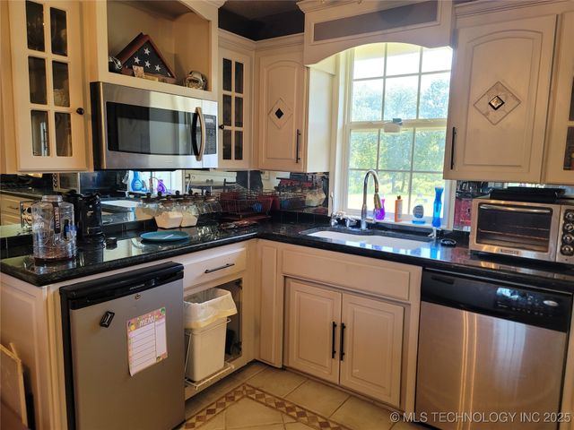 156 Bower Road, Eufaula, OK 74432