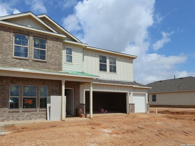 17411 Elder Walnut Drive, Elmendorf, TX 78112