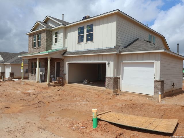 17411 Elder Walnut Drive, Elmendorf, TX 78112