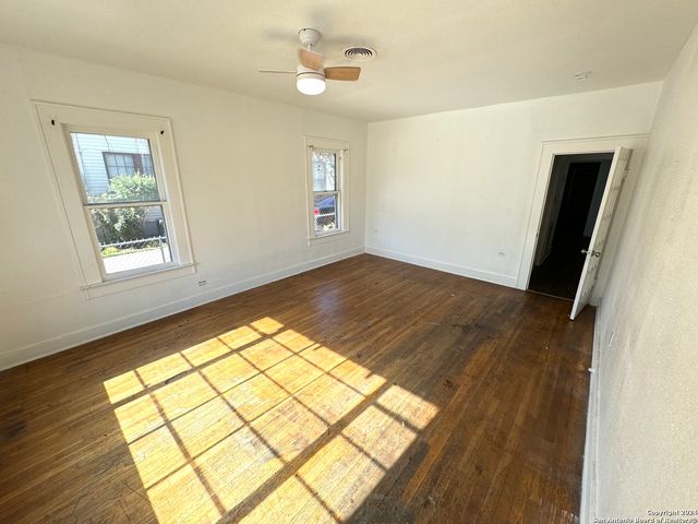 211 Preston, San Antonio, TX 78210