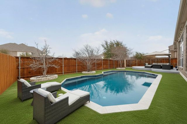 2405 Hammock Lake Drive, Little Elm, TX 75068