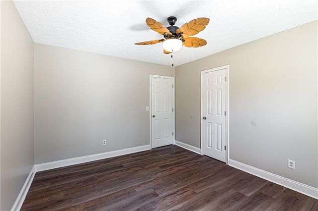 6080 Stone Wood Drive NW, Kennesaw, GA 30152