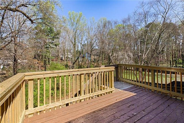 6080 Stone Wood Drive NW, Kennesaw, GA 30152