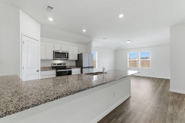 521 Jameson Street, Springtown, TX 76082