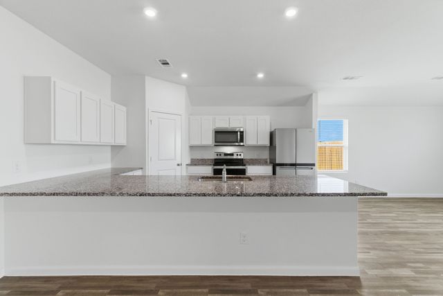 521 Jameson Street, Springtown, TX 76082
