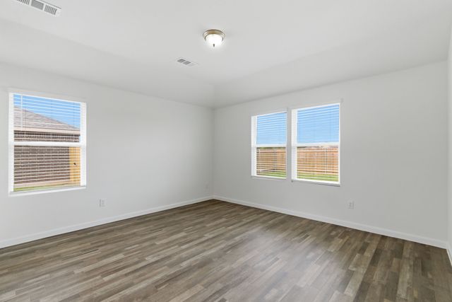 521 Jameson Street, Springtown, TX 76082