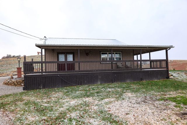 48 River Hill Road, East Bernstadt, KY 40729