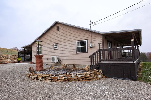 48 River Hill Road, East Bernstadt, KY 40729