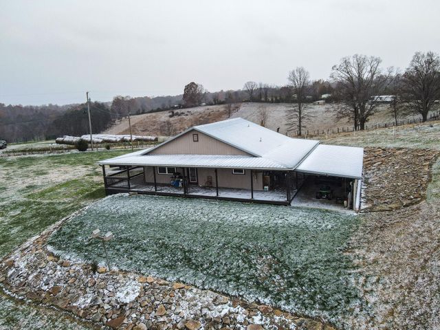 48 River Hill Road, East Bernstadt, KY 40729