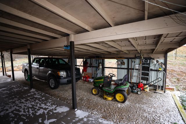 48 River Hill Road, East Bernstadt, KY 40729