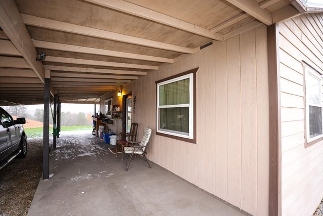 48 River Hill Road, East Bernstadt, KY 40729