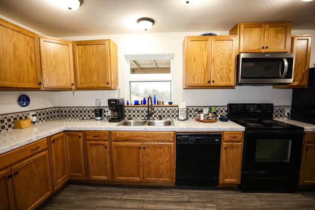 48 River Hill Road, East Bernstadt, KY 40729