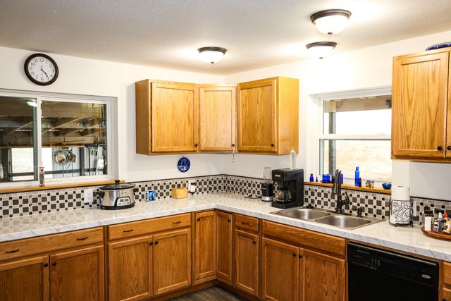 48 River Hill Road, East Bernstadt, KY 40729