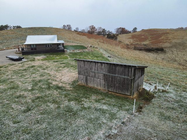 48 River Hill Road, East Bernstadt, KY 40729