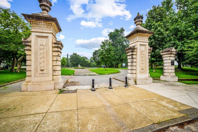 422 S HIGHLAND AVE S, Baltimore, MD 21224