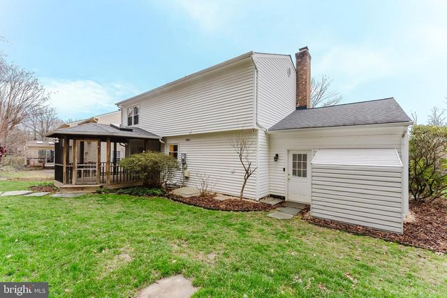 9010 LAKE BRADDOCK DR, Burke, VA 22015