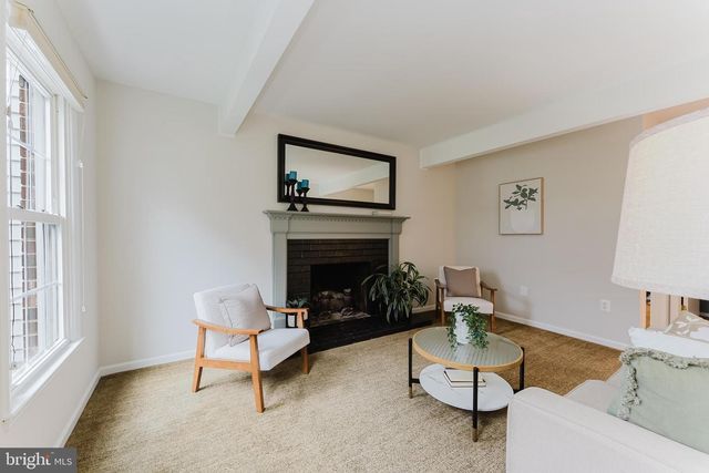 9010 LAKE BRADDOCK DR, Burke, VA 22015