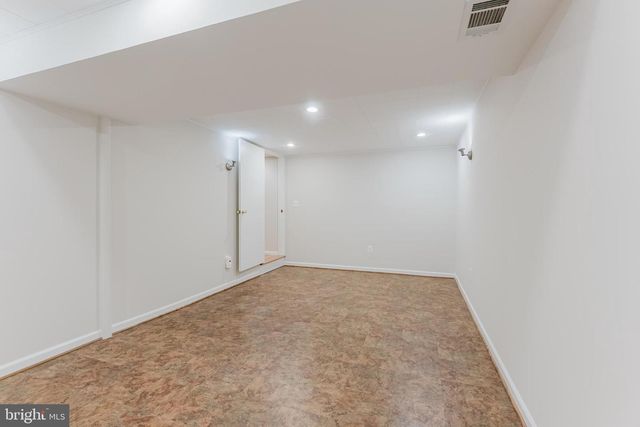 9010 LAKE BRADDOCK DR, Burke, VA 22015