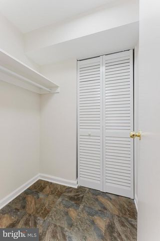 9010 LAKE BRADDOCK DR, Burke, VA 22015