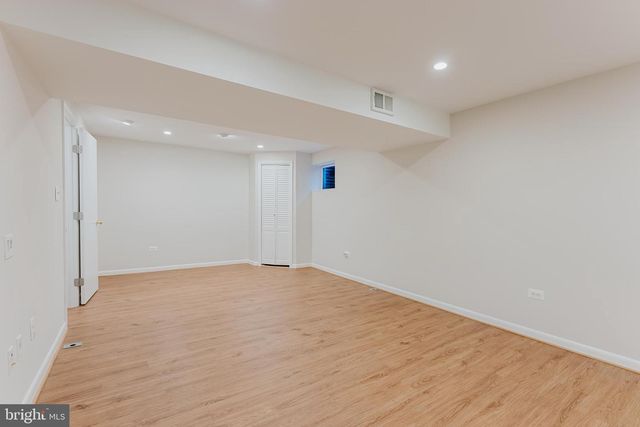 9010 LAKE BRADDOCK DR, Burke, VA 22015