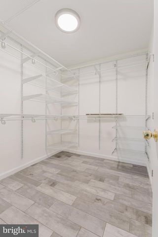 9010 LAKE BRADDOCK DR, Burke, VA 22015