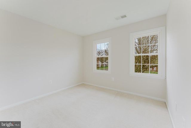 9010 LAKE BRADDOCK DR, Burke, VA 22015