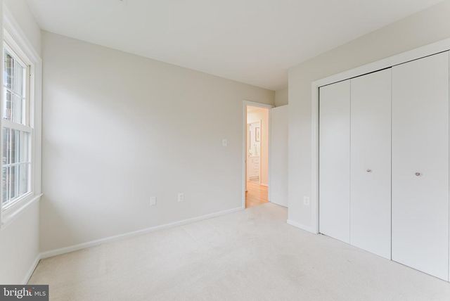 9010 LAKE BRADDOCK DR, Burke, VA 22015