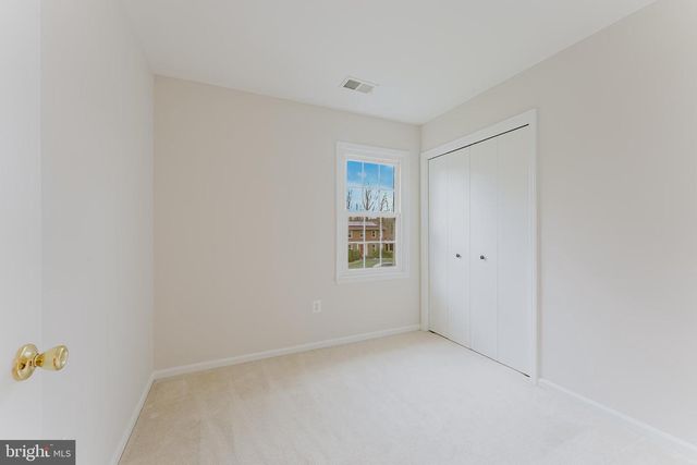 9010 LAKE BRADDOCK DR, Burke, VA 22015