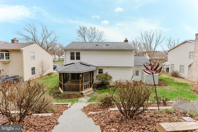 9010 LAKE BRADDOCK DR, Burke, VA 22015