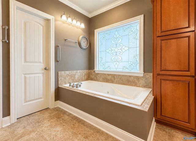 126 Amber Way, Decatur, AL 35603