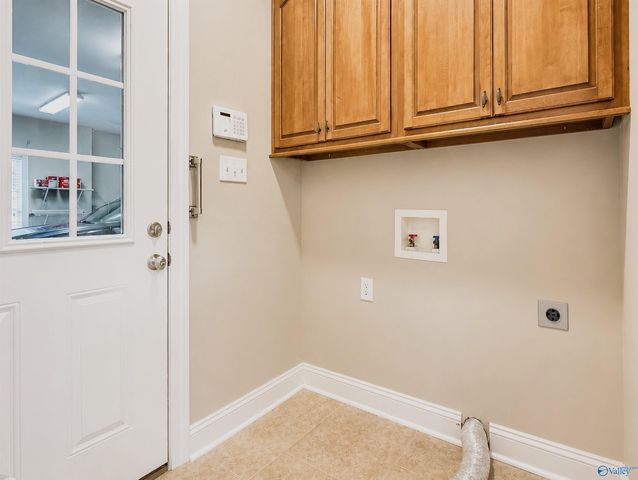 126 Amber Way, Decatur, AL 35603