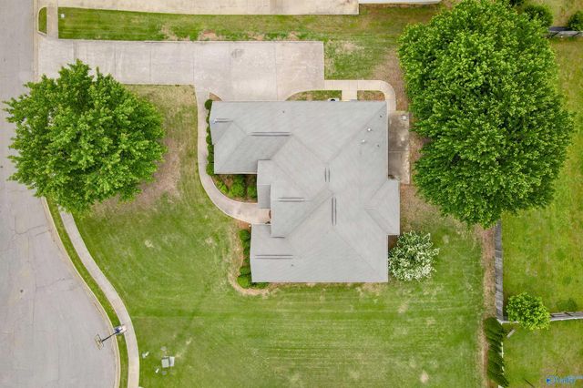 126 Amber Way, Decatur, AL 35603